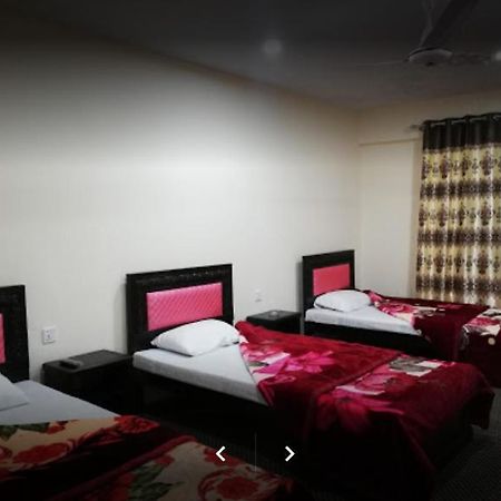 Hotel Noor Nama Palace Hunza Hassan Abad Exteriör bild